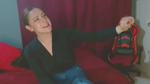 Snapshot of noamartin_ chatting on 01/26/25, 12:48 Noamartin online show from 01/26/25, 12:48