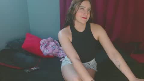 Snapshot of noamartin_ chatting on 02/20/25, 02:18 Noamartin online show from 02/20/25, 02:18