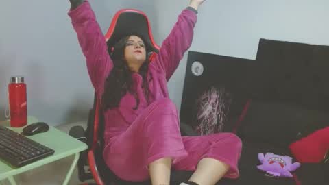 Snapshot of noamartin_ chatting on 04/20/26, 02:47 Noamartin online show from 04/20/26, 02:47