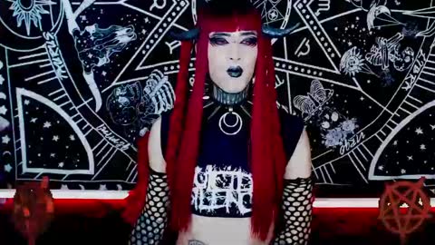 caroline online show from 01/11/25, 05:20