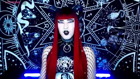 caroline online show from 09/26/25, 10:36