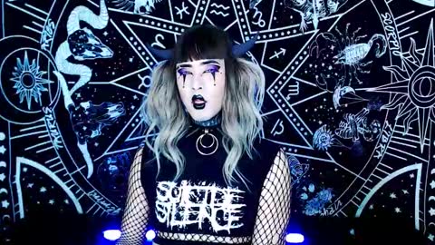 caroline online show from 11/14/25, 02:21