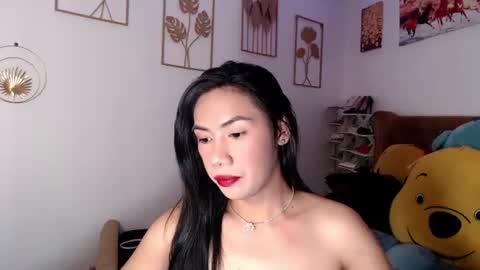 Snapshot of noboyfriendsincebirth chatting on 09/26/25, 09:35 Samantha Summer online show from 09/26/25, 09:35