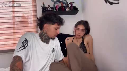 Snapshot of nocturnallovers_ss chatting on 11/30/25, 08:13 Jean Y Isa online show from 11/30/25, 08:13