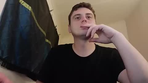 Snapshot of nocycle000 chatting on 09/12/25, 09:15 Nocycle000 online show from 09/12/25, 09:15