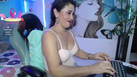 Snapshot of noelia_milfs chatting on 11/09/25, 02:10 noelia_milfs online show from 11/09/25, 02:10