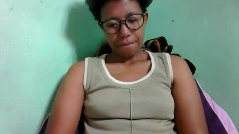 Snapshot of noellah chatting on 11/03/25, 03:52 noellah online show from 11/03/25, 03:52