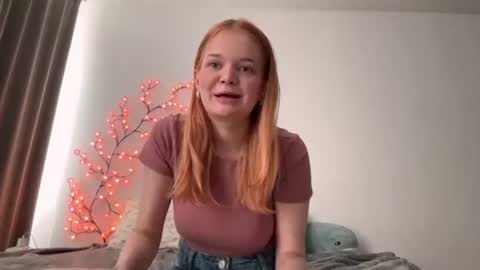 Snapshot of noelleclacher chatting on 06/24/26, 09:08 Elly online show from 06/24/26, 09:08