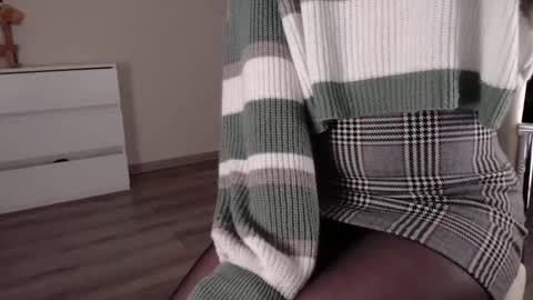 noelleneptune online show from 02/18/25, 02:38