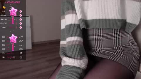 noelleneptune online show from 10/16/25, 04:57