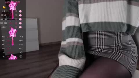 noelleneptune online show from 11/02/25, 11:07