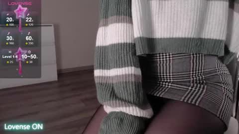 noelleneptune online show from 12/20/25, 01:12