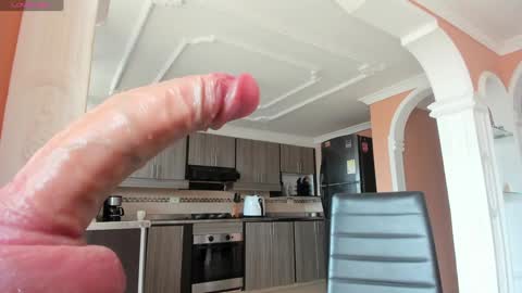 Snapshot of noemibcnz chatting on 10/16/25, 03:24  In instagram dayhannanoemi online show from 10/16/25, 03:24