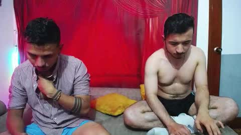 noha_and_iam1 online show from 01/08/26, 12:07