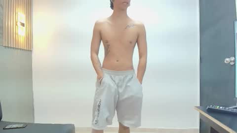 Snapshot of noha_crayg chatting on 10/22/25, 12:55 NOHA online show from 10/22/25, 12:55