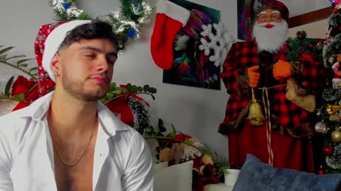 Snapshot of noha_miler chatting on 12/05/24, 12:08 kevin online show from 12/05/24, 12:08