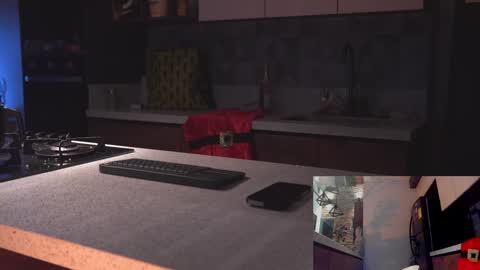 Snapshot of noha_miler chatting on 12/09/24, 12:01 kevin online show from 12/09/24, 12:01