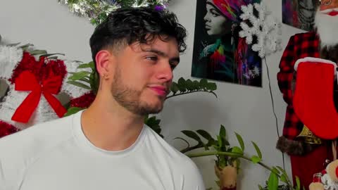 Snapshot of noha_miler chatting on 12/26/24, 11:57 kevin online show from 12/26/24, 11:57