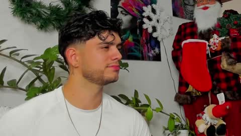 Snapshot of noha_miler chatting on 12/29/24, 12:20 kevin online show from 12/29/24, 12:20