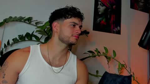 Snapshot of noha_miler chatting on 01/20/25, 12:36 kevin online show from 01/20/25, 12:36