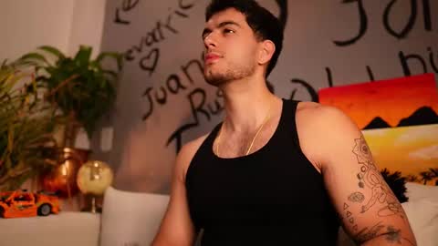 Snapshot of noha_miler chatting on 09/24/25, 12:25 kevin online show from 09/24/25, 12:25