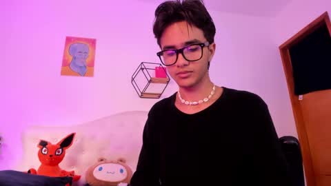 noha_natan online show from 10/04/25, 12:03