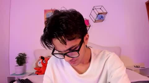 noha_natan online show from 10/14/25, 12:17