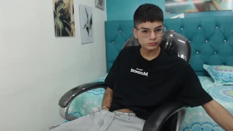 Snapshot of noha_scott chatting on 12/03/24, 10:40 Noha Scott online show from 12/03/24, 10:40