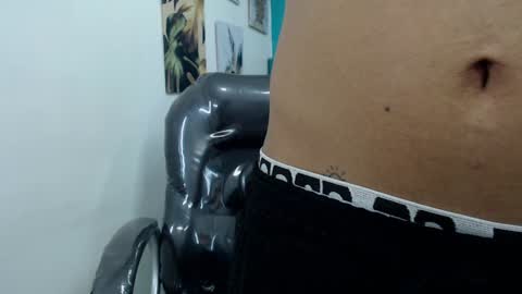 Snapshot of noha_scott chatting on 12/24/24, 02:43 Noha Scott online show from 12/24/24, 02:43