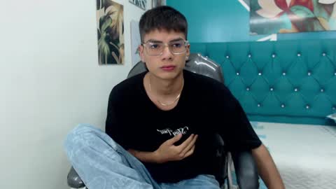 Snapshot of noha_scott chatting on 12/29/24, 11:08 Noha Scott online show from 12/29/24, 11:08