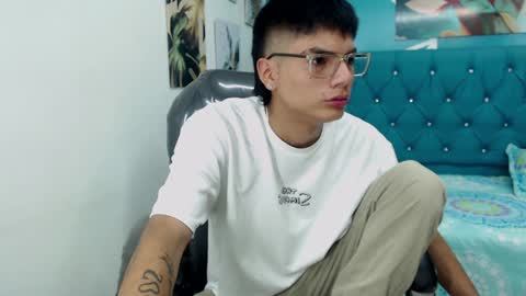 Snapshot of noha_scott chatting on 01/18/25, 11:00 Noha Scott online show from 01/18/25, 11:00