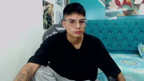 Snapshot of noha_scott chatting on 01/19/25, 11:32 Noha Scott online show from 01/19/25, 11:32