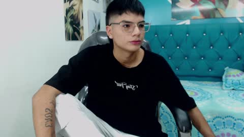 Snapshot of noha_scott chatting on 02/01/25, 10:55 Noha Scott online show from 02/01/25, 10:55