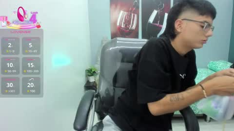 Snapshot of noha_scott chatting on 03/07/25, 11:38 Noha Scott online show from 03/07/25, 11:38