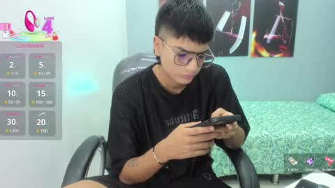 Snapshot of noha_scott chatting on 03/11/25, 10:53 Noha Scott online show from 03/11/25, 10:53