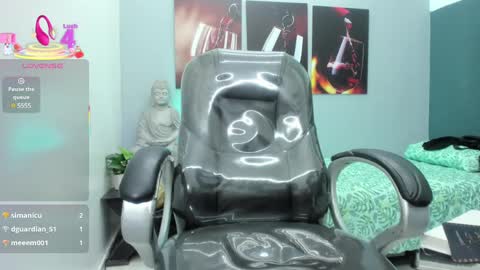 Snapshot of noha_scott chatting on 03/12/25, 01:58 Noha Scott online show from 03/12/25, 01:58