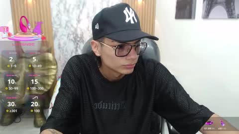 Snapshot of noha_scott chatting on 09/09/25, 06:18 Noha Scott online show from 09/09/25, 06:18