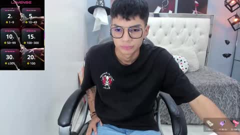 Snapshot of noha_scott chatting on 11/12/25, 11:25 Noha Scott online show from 11/12/25, 11:25