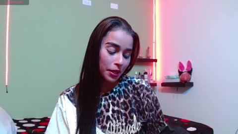 Snapshot of noha_thomson chatting on 02/02/25, 09:13 Noha Thomson online show from 02/02/25, 09:13