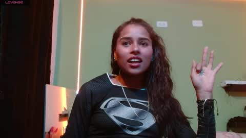 Snapshot of noha_thomson chatting on 03/02/25, 01:15 Noha Thomson online show from 03/02/25, 01:15