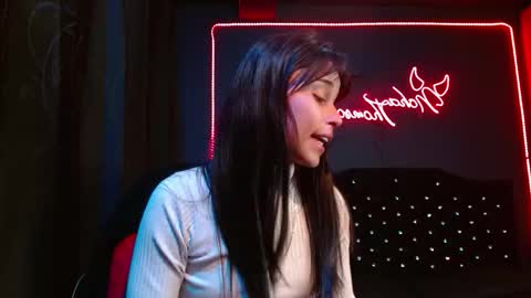 Snapshot of noha_thomson chatting on 11/17/25, 02:50 Noha Thomson online show from 11/17/25, 02:50