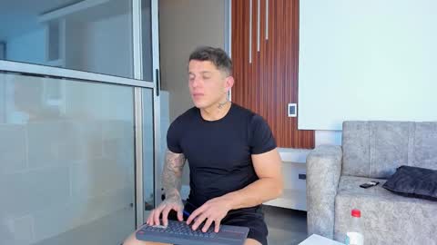 Snapshot of nohabennett7 chatting on 03/29/26, 01:49 nohabennett7 online show from 03/29/26, 01:49