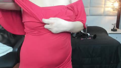  Nohemi   online show from 09/23/25, 07:50