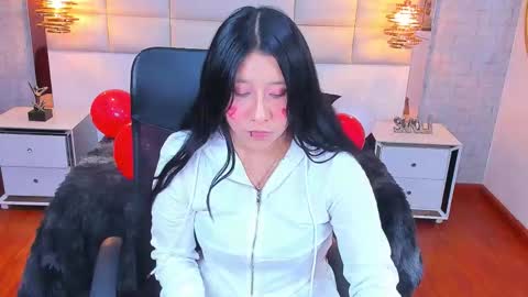 Snapshot of nohemi_louse chatting on 02/14/26, 07:10 Nohemi online show from 02/14/26, 07:10