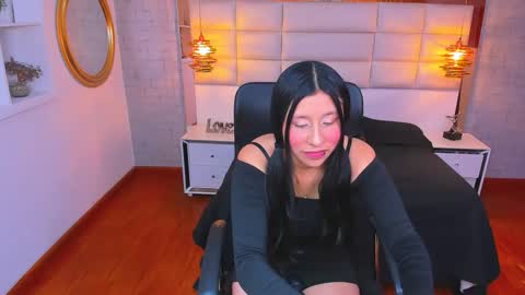 Snapshot of nohemi_louse chatting on 03/13/26, 07:09 Nohemi online show from 03/13/26, 07:09