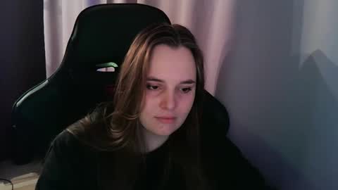 noir_ember_ online show from 09/29/25, 11:04