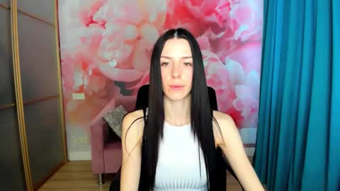 Snapshot of noirdiva chatting on 04/21/26, 05:58 NoirDiva online show from 04/21/26, 05:58