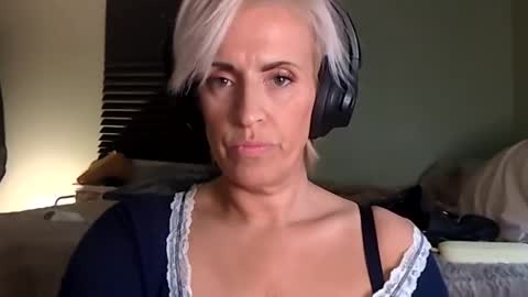 Snapshot of noirtemptation chatting on 04/25/26, 09:01 noirtemptation online show from 04/25/26, 09:01