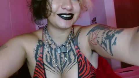 Snapshot of noise_anny chatting on 02/21/25, 03:54 anny online show from 02/21/25, 03:54