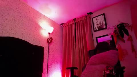 Snapshot of noise_lux chatting on 02/28/26, 11:55 noise_lux online show from 02/28/26, 11:55